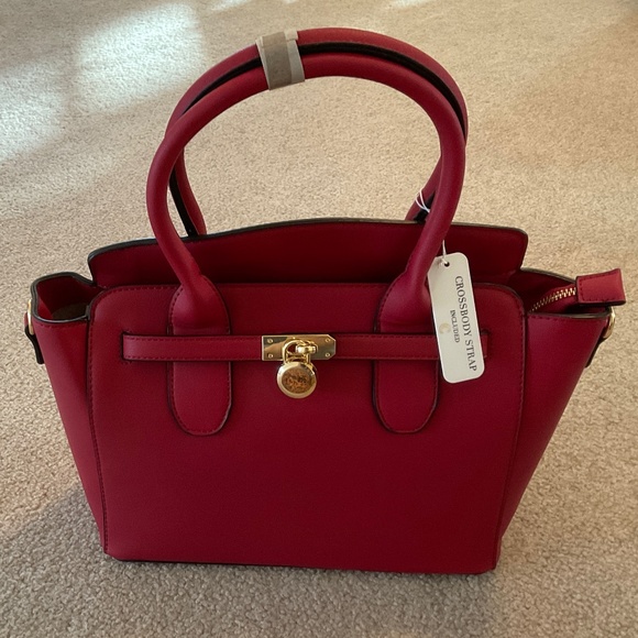 beautiful red handbag with gold locket, casa zeta-jones, new condition - Picture 2 of 7